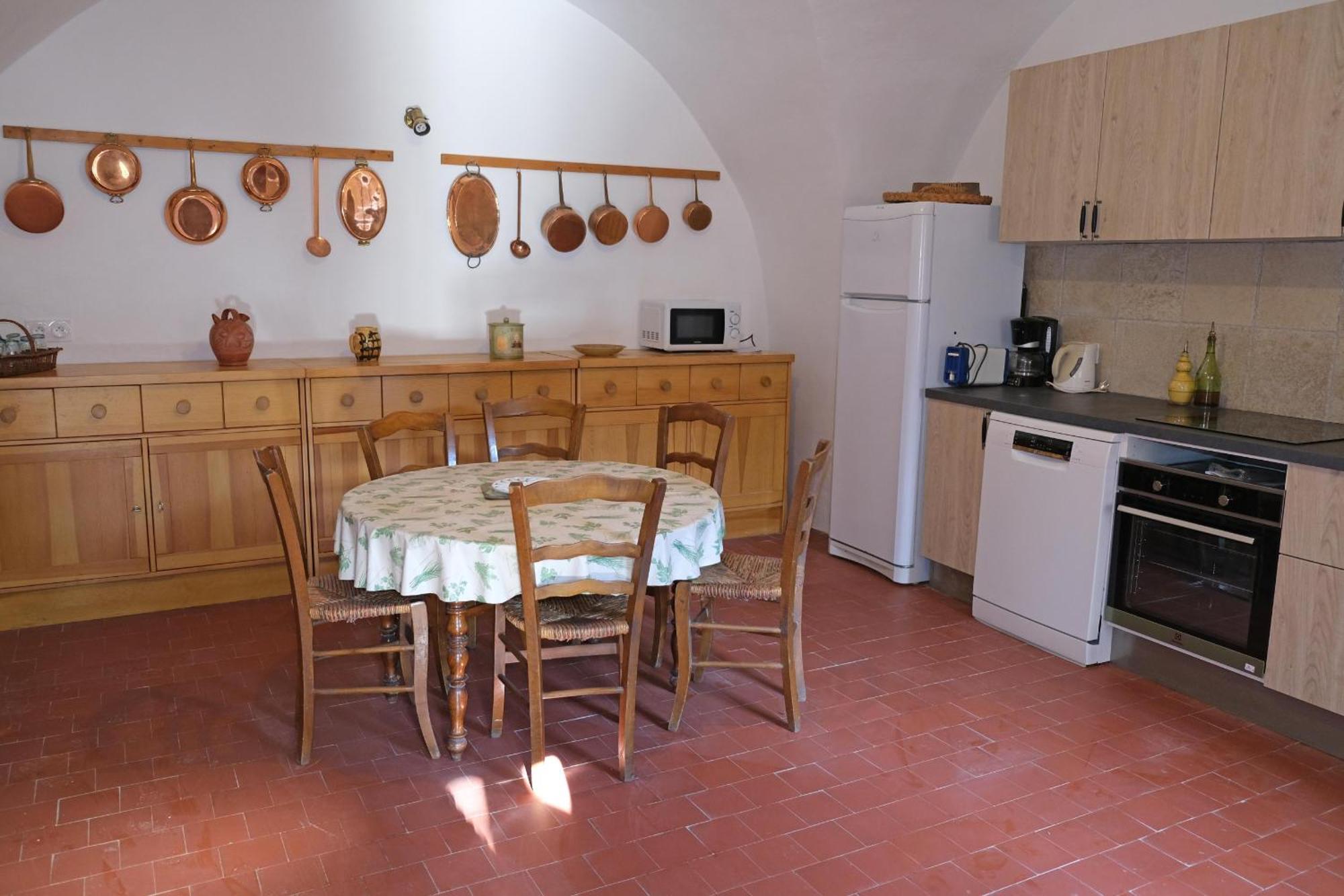 Typical Mas Provencal With Swimming Pool In A Small Hamlet Near Mouries In The Alpilles In Provence- 8 Persons Villa Buitenkant foto